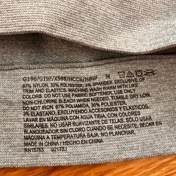 *2* Hanes Get Cozy + *1* Vermilion Sport Bras (M) - Picture 5 of 16